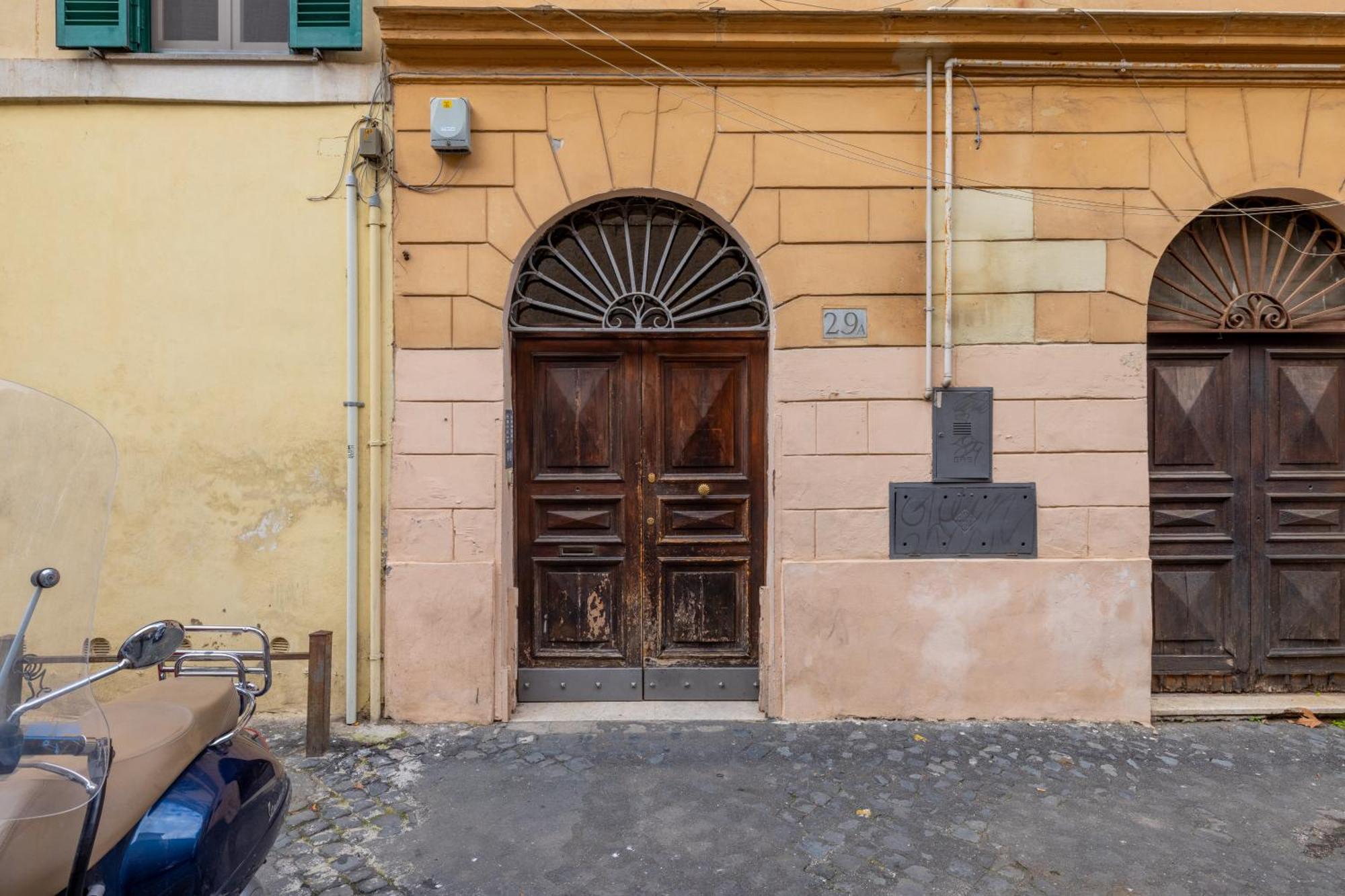 Vg Trastevere 5 Stelle Appartamento Spazioso Rome Luaran gambar